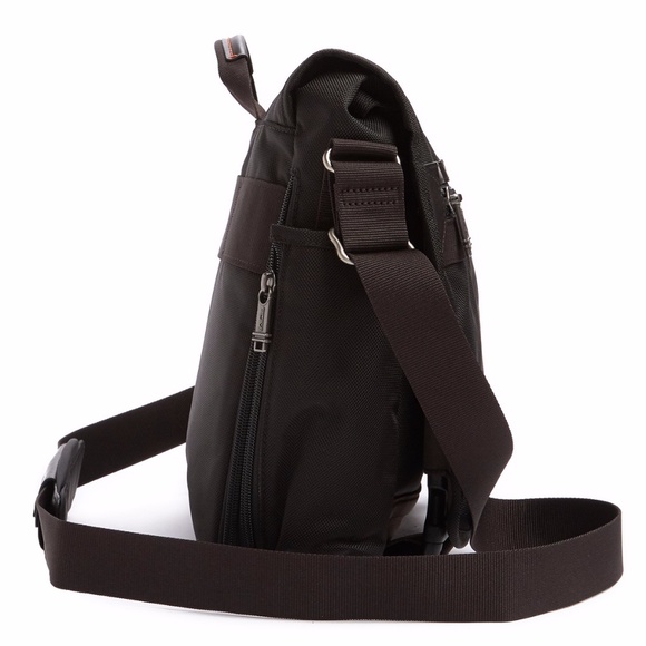 Tumi Northlake Expansion Messenger Bag - Picture 3 of 8